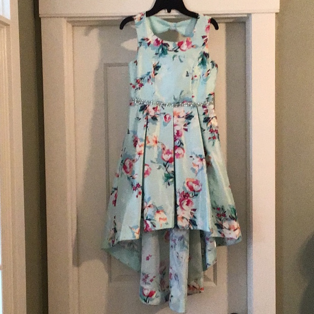 Girls dress 14 by Speechless hi lo hem